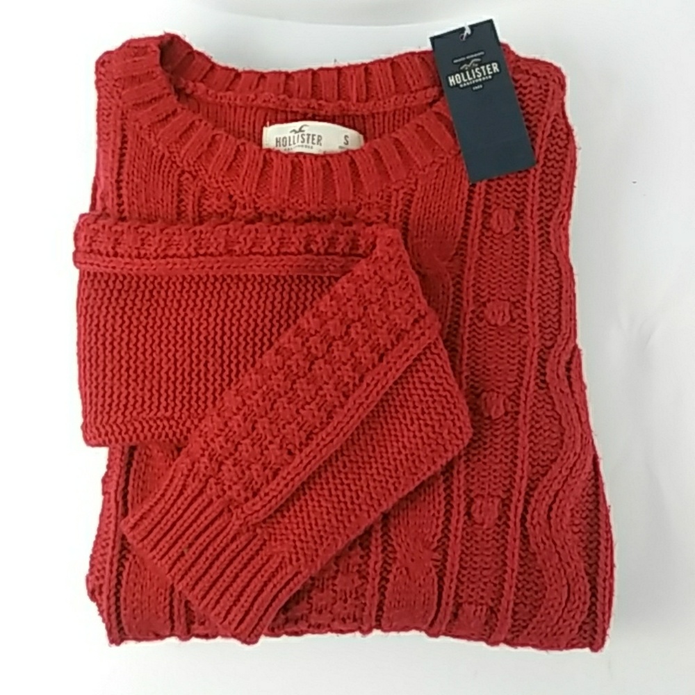Hollister Red Sweater Sz Small.   A5